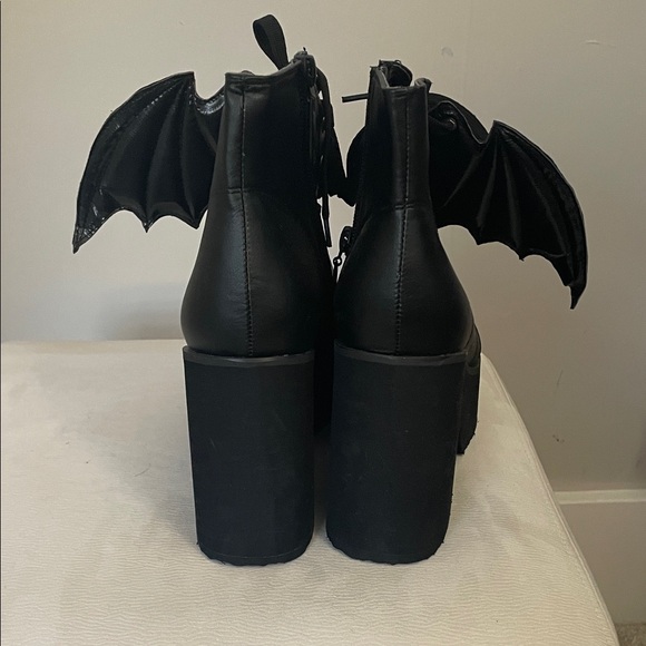 Iron Fist Black Winged Platform Boots - Picture 3 of 4